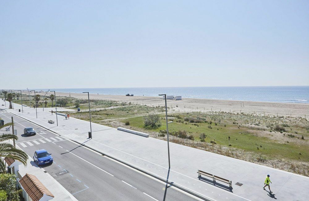 Casa Petit Bateau Be My Guest Castelldefels Apartment Exterior foto